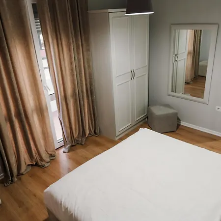 Hotel Urban *